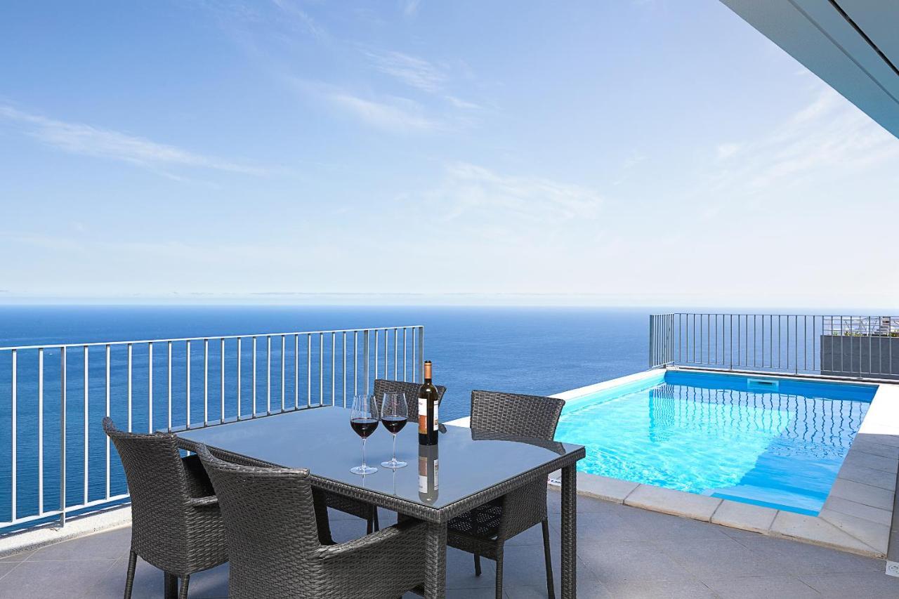 Peak A Boo Private Heated Pool And Private Parking Villa Camara de Lobos Exterior photo
