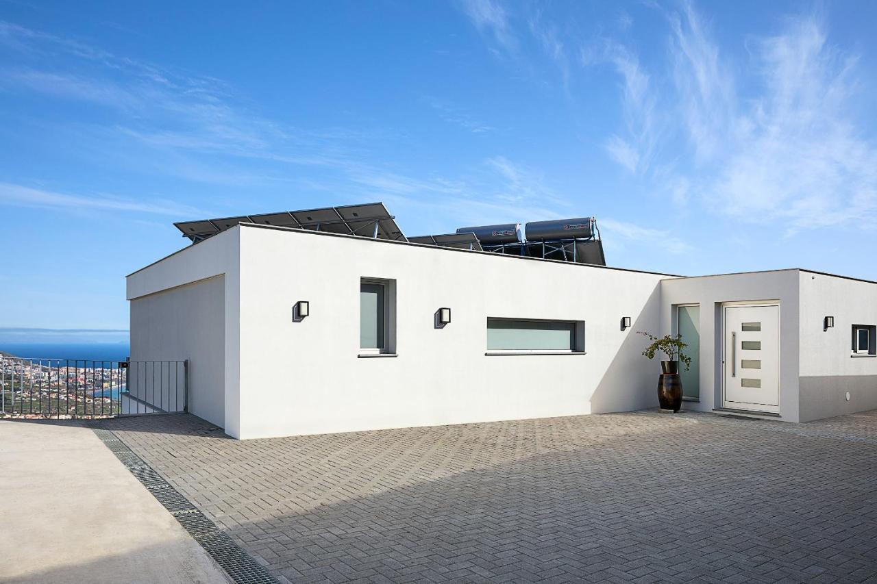 Peak A Boo Private Heated Pool And Private Parking Villa Camara de Lobos Exterior photo