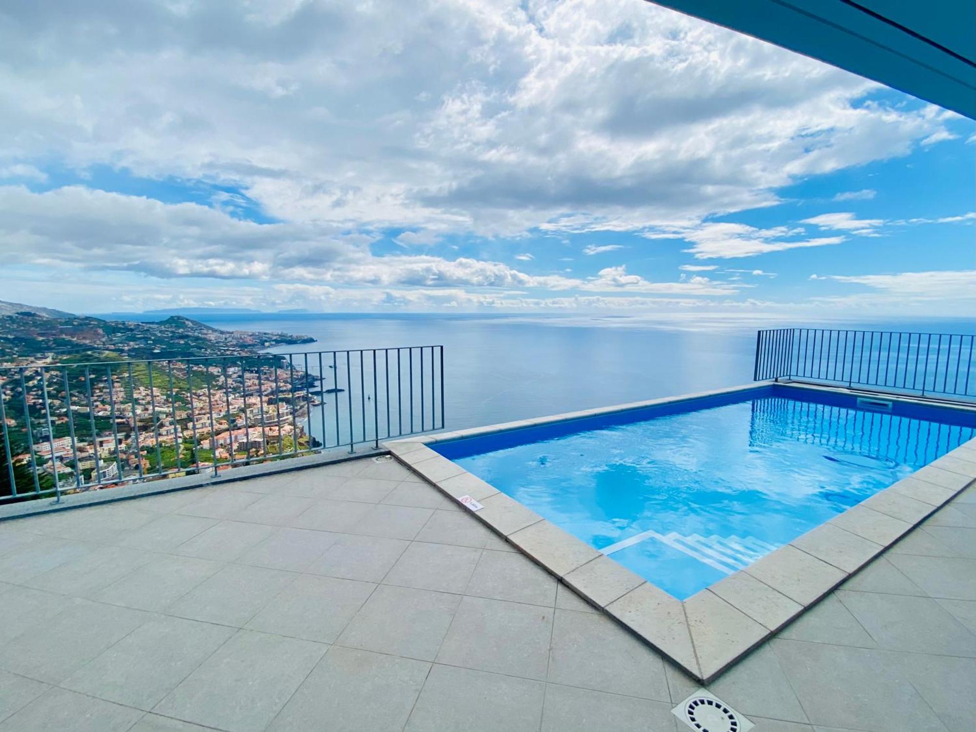 Peak A Boo Private Heated Pool And Private Parking Villa Camara de Lobos Exterior photo
